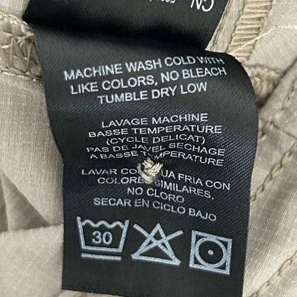 Kuhl Womens Horizn Shorts Size 6 Roll Hem Zip Pockets Hiking Outdoor Grey Khaki - Picture 12 of 14